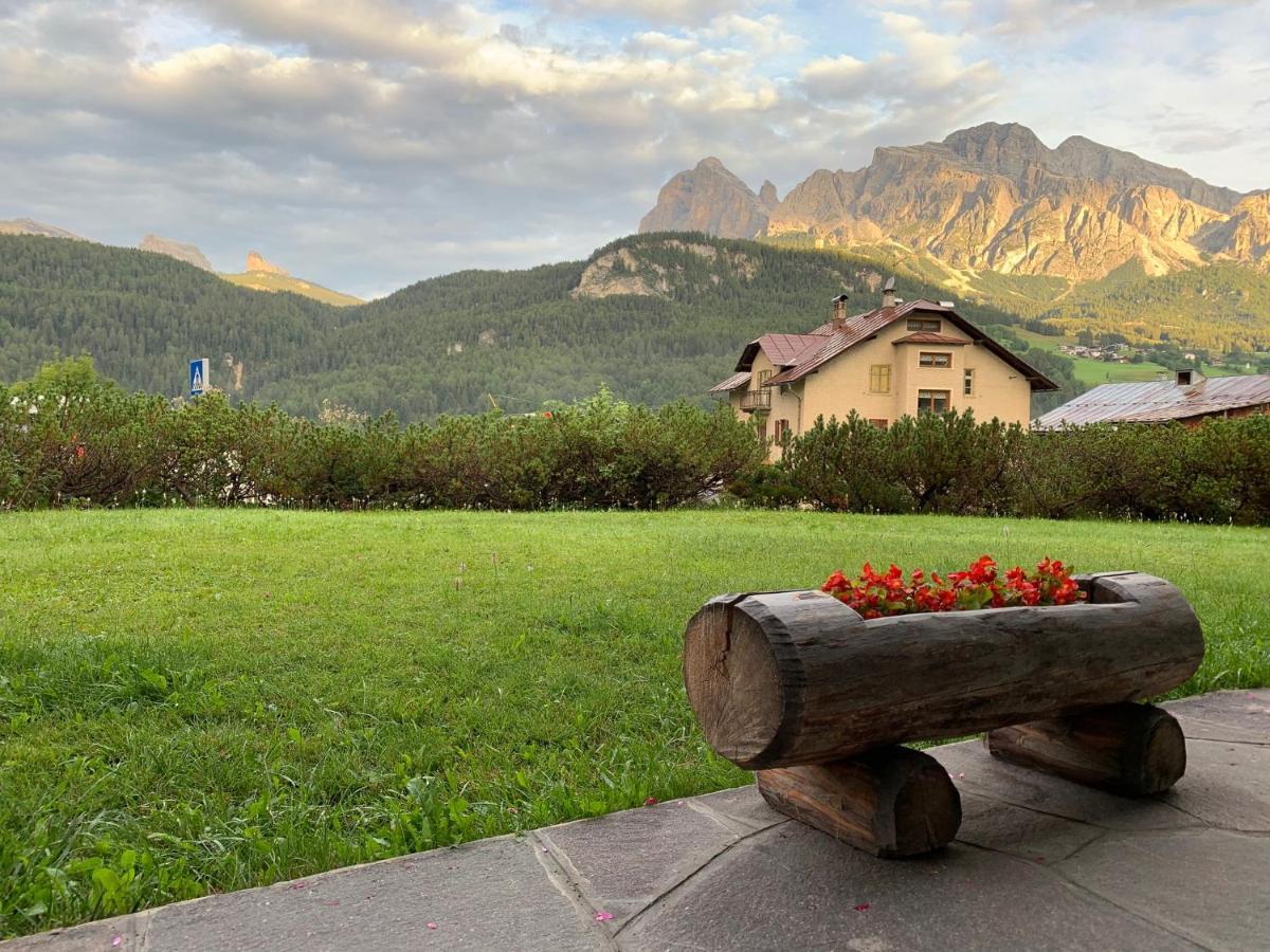 Casa Vacanze 5 Torri Cortina d'Ampezzo Bagian luar foto